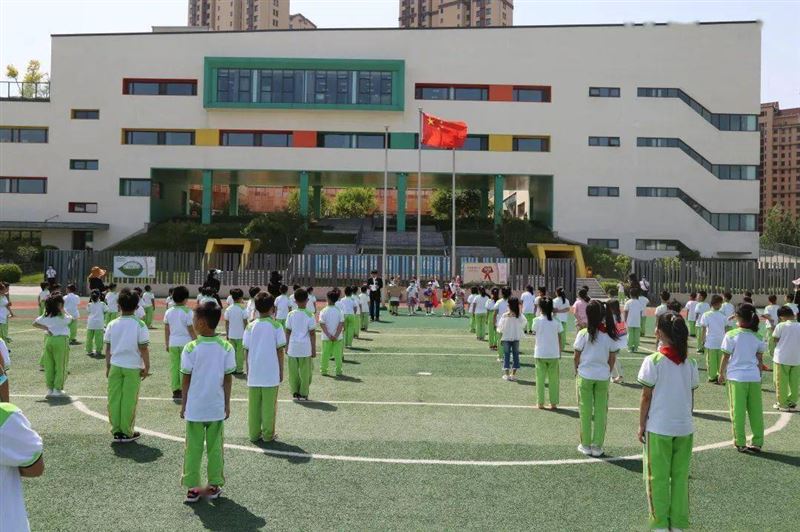 生态城小学招聘消控员、保安、保洁